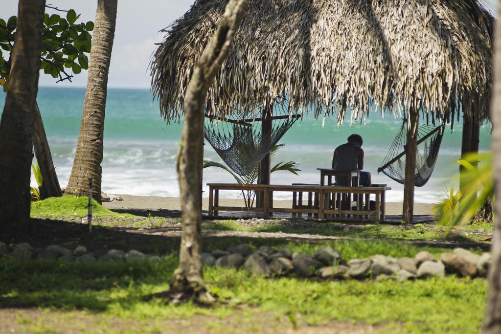 Clandestino Beach Resort パリタ エクステリア 写真